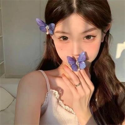她不土，她是我妹妹